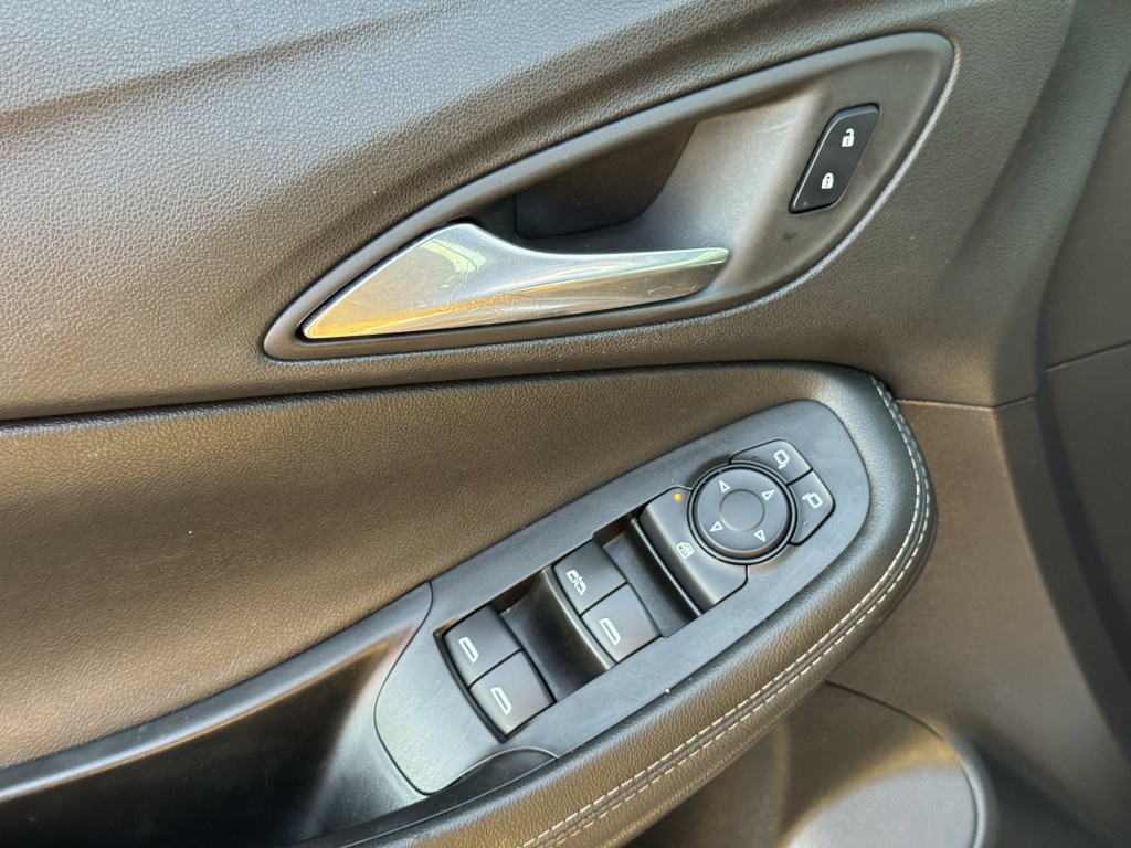 2022 Buick Enclave Image 22