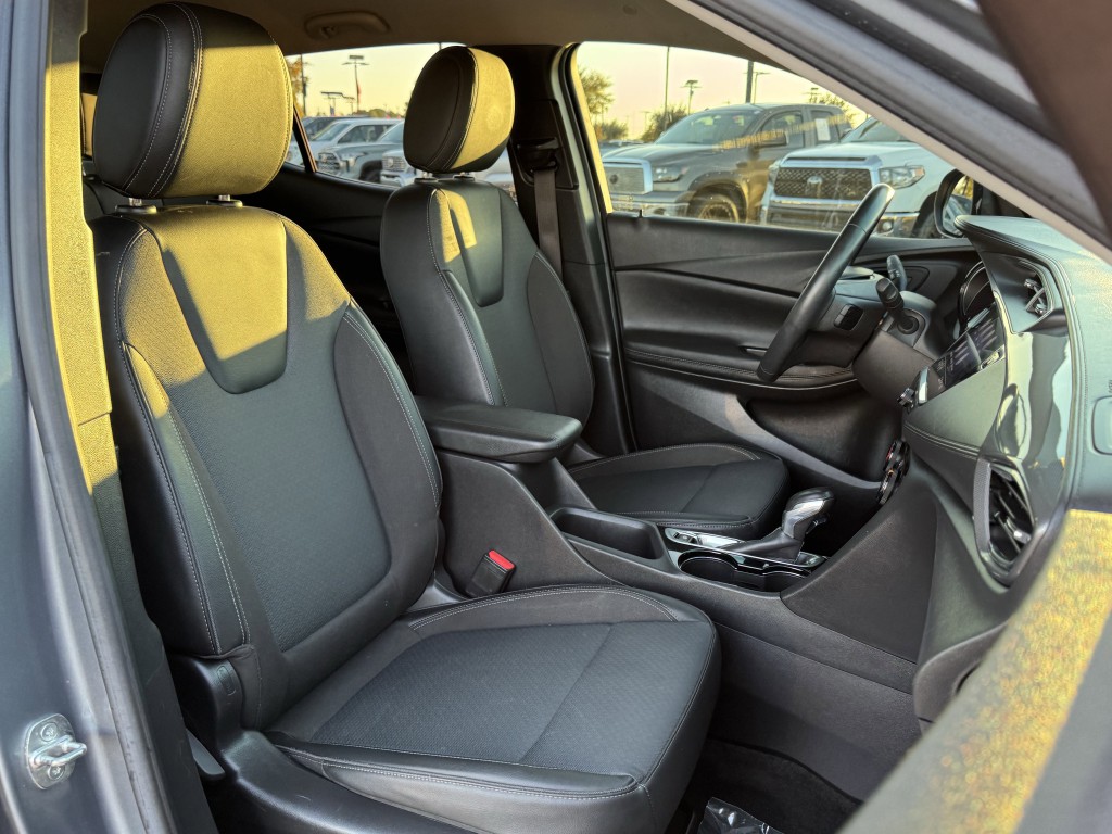 2022 Buick Enclave Image 24