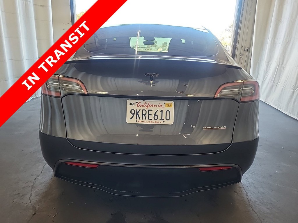 2023 Tesla Model Y Image 6