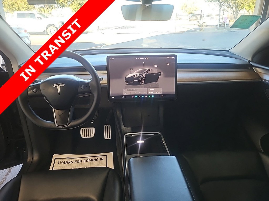 2023 Tesla Model Y Image 8