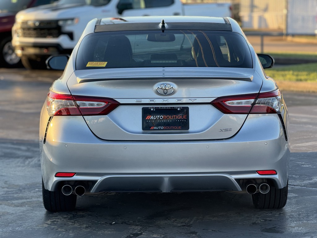 2019 Toyota Camry Image 7