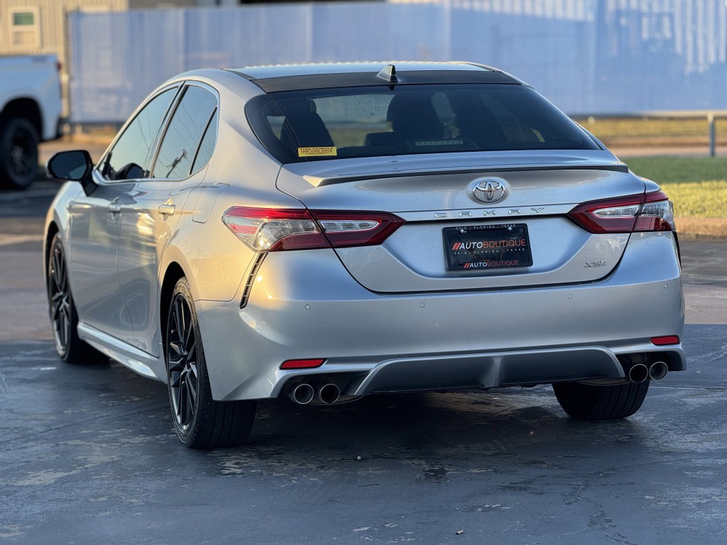 2019 Toyota Camry Image 8