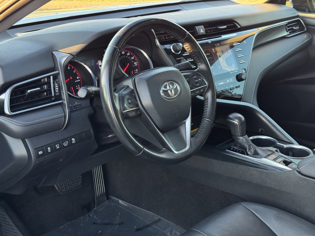 2019 Toyota Camry Image 11