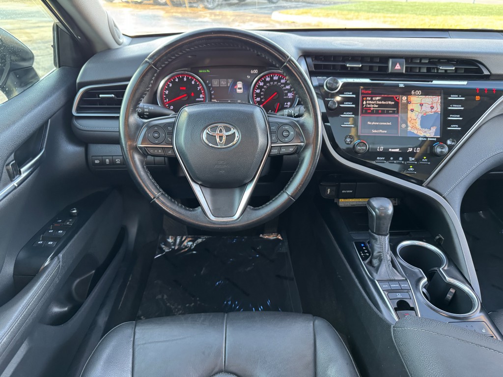 2019 Toyota Camry Image 13