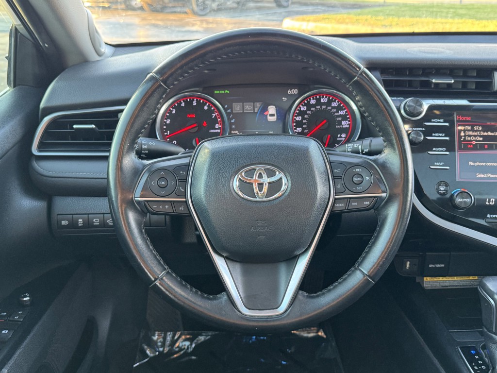 2019 Toyota Camry Image 14