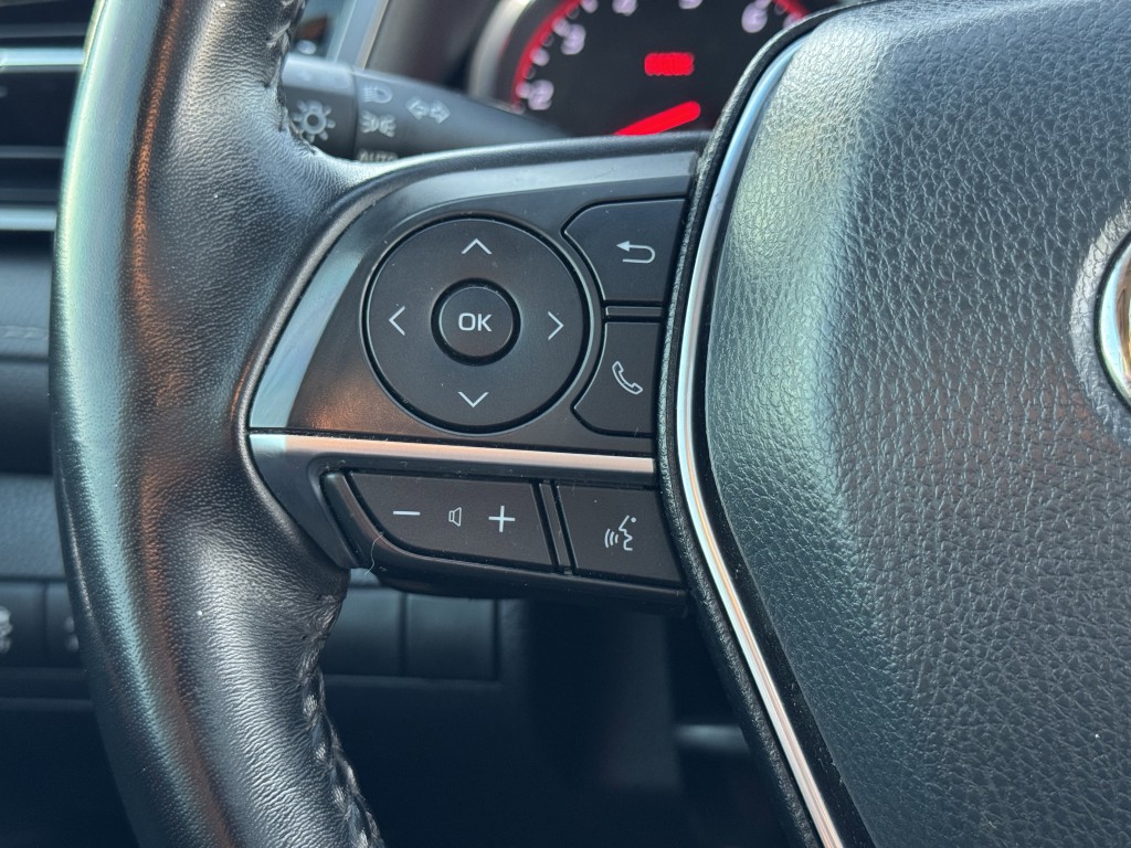 2019 Toyota Camry Image 15