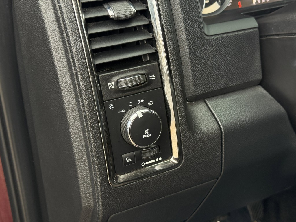 2016 RAM 1500 Image 24