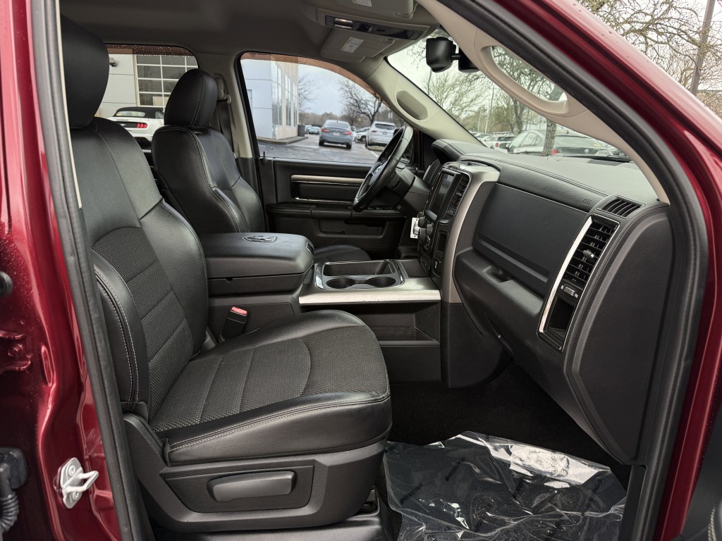 2016 RAM 1500 Image 30