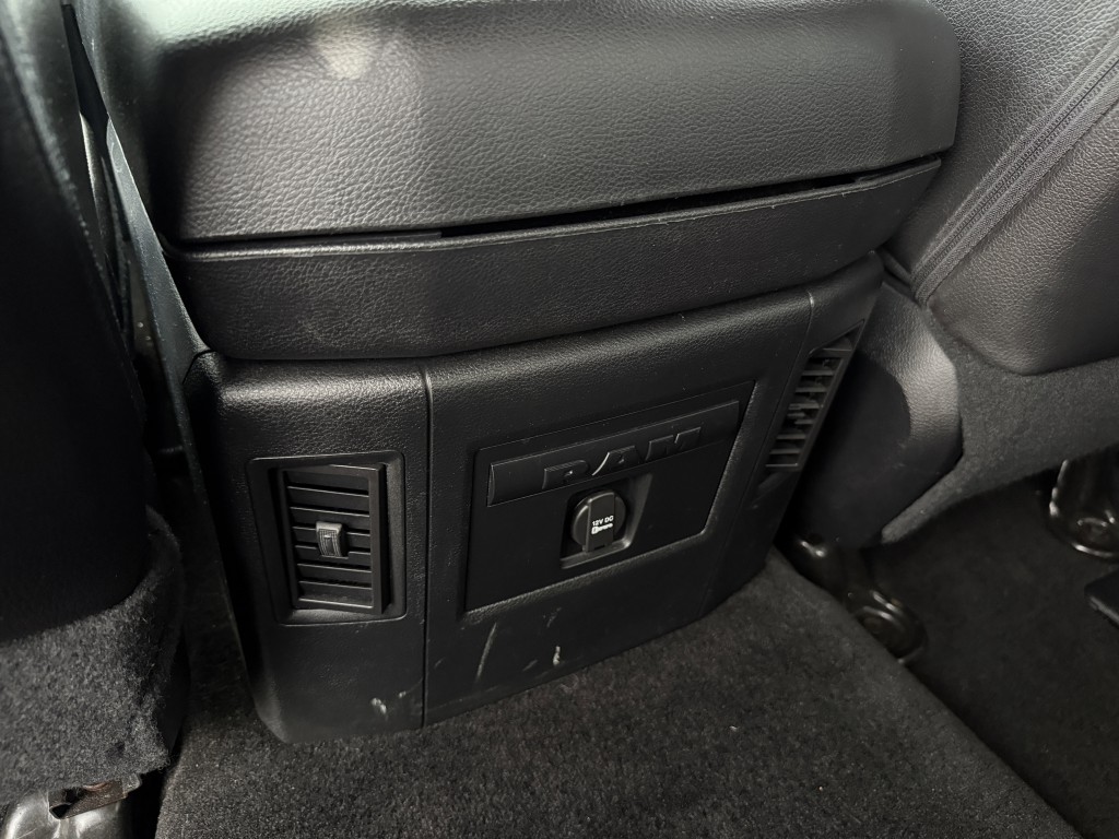 2016 RAM 1500 Image 36