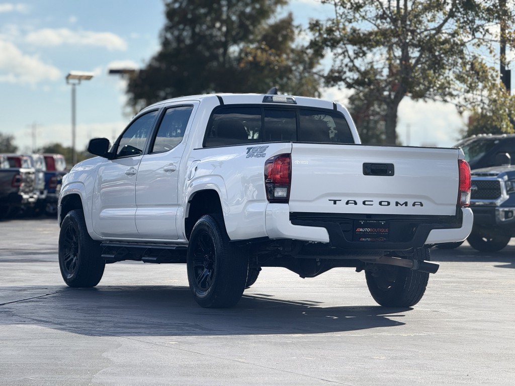 2020 Toyota Tacoma Image 9