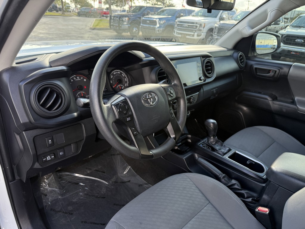 2020 Toyota Tacoma Image 12