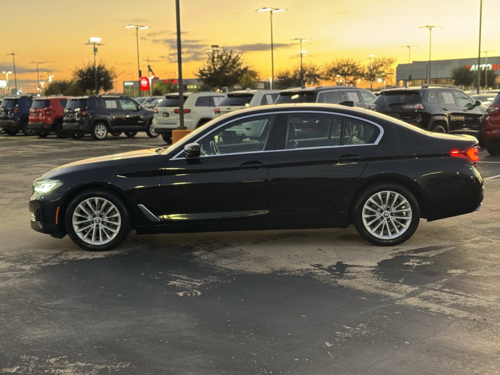 2021 BMW 5 Series Image 10