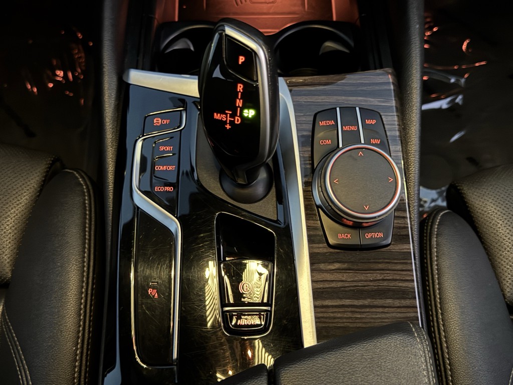 2021 BMW 5 Series Image 22