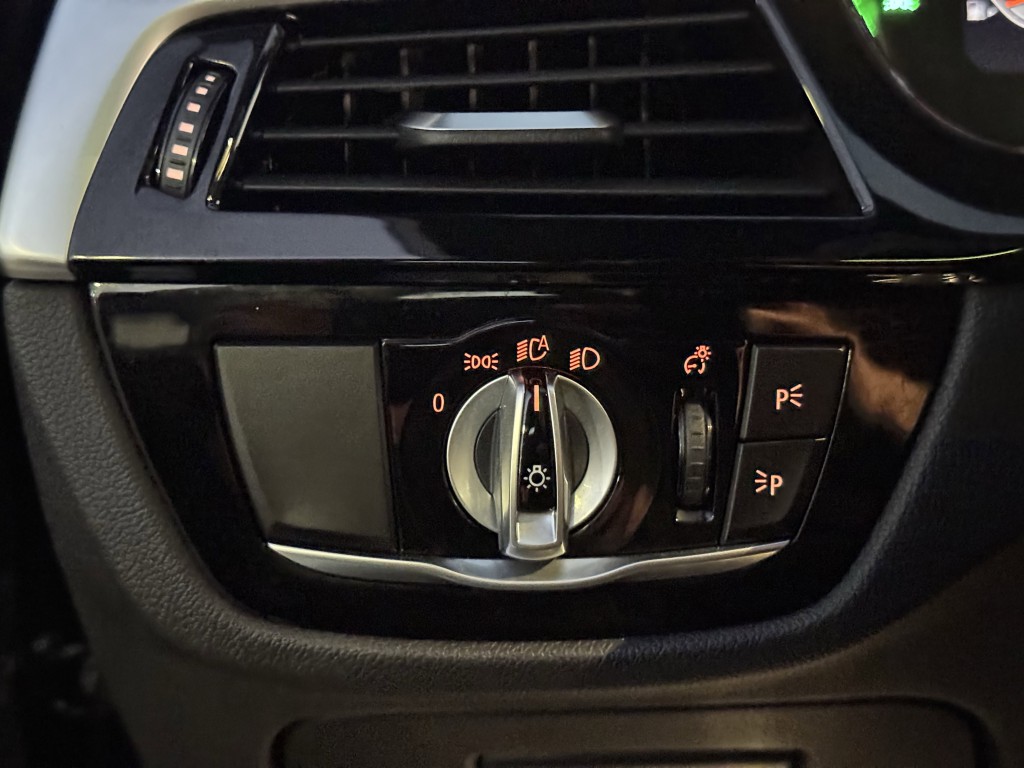 2021 BMW 5 Series Image 23