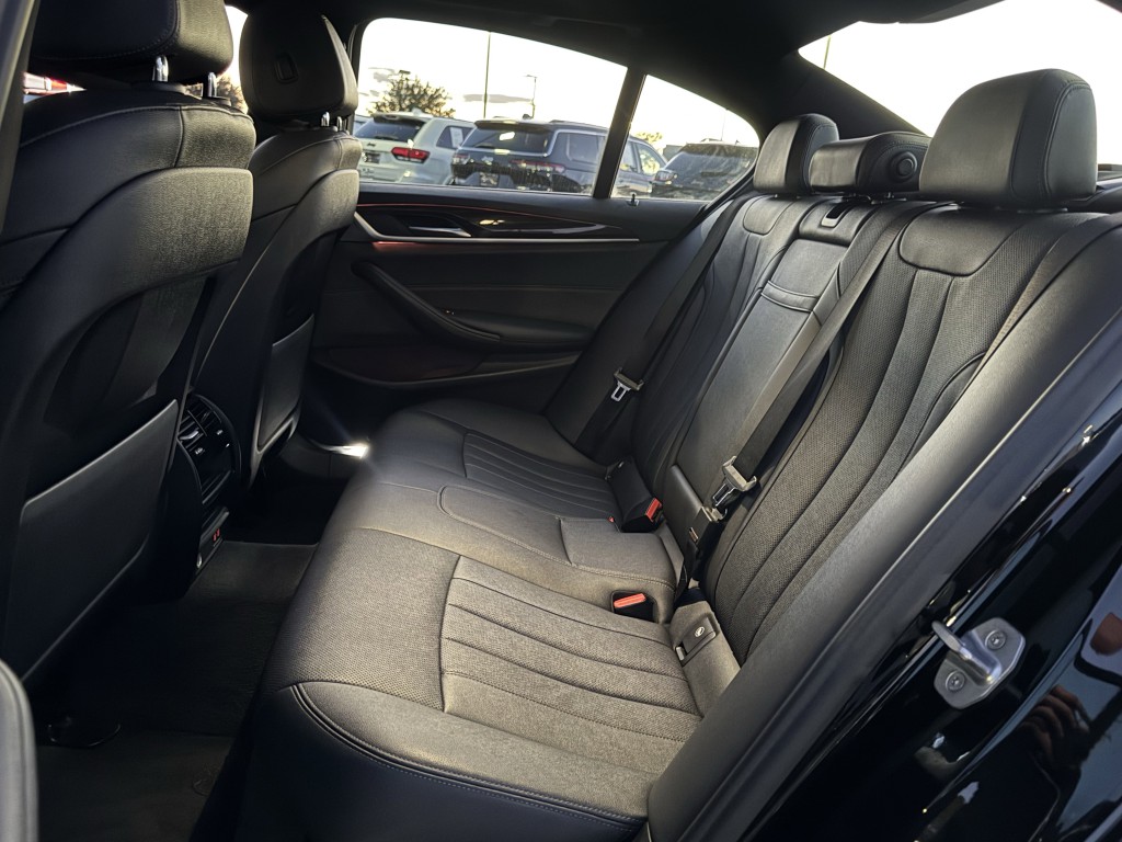 2021 BMW 5 Series Image 28