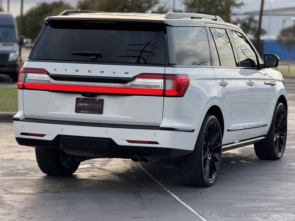 2020 Lincoln Navigator Image 10