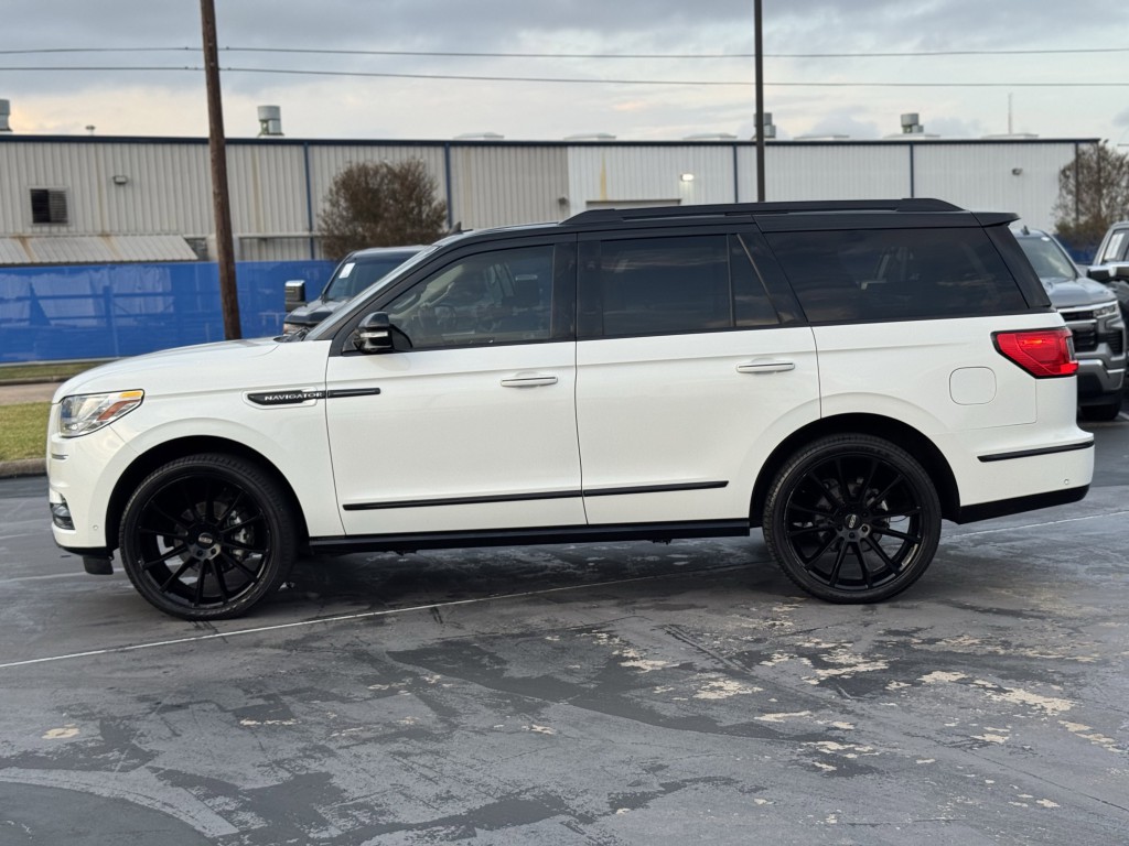 2020 Lincoln Navigator Image 11