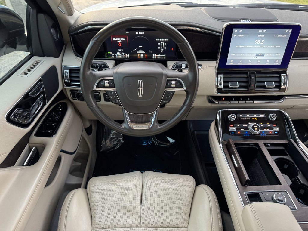 2020 Lincoln Navigator Image 14