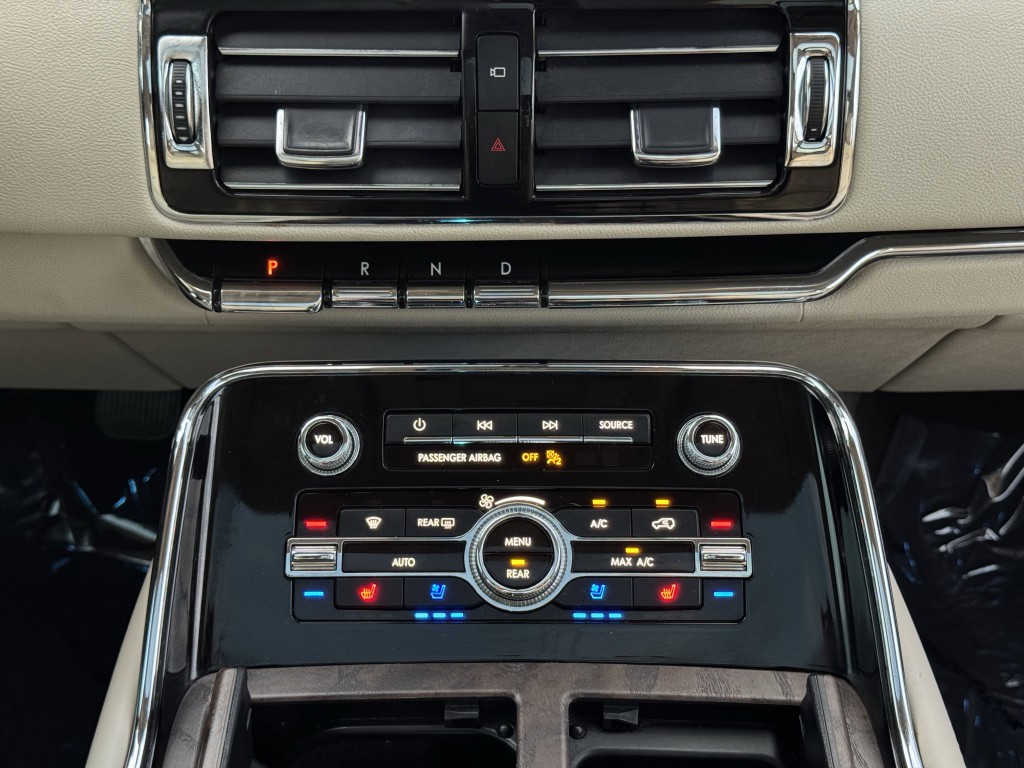 2020 Lincoln Navigator Image 22
