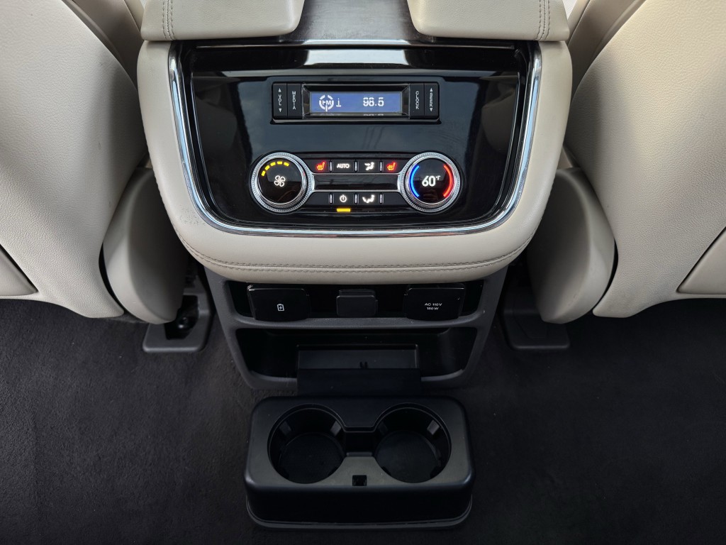 2020 Lincoln Navigator Image 34