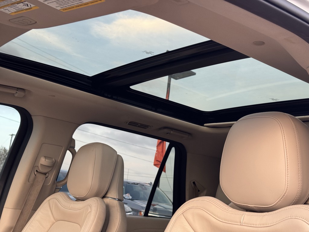 2020 Lincoln Navigator Image 35