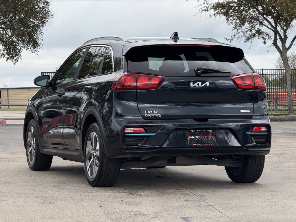 2022 Kia Niro Image 8