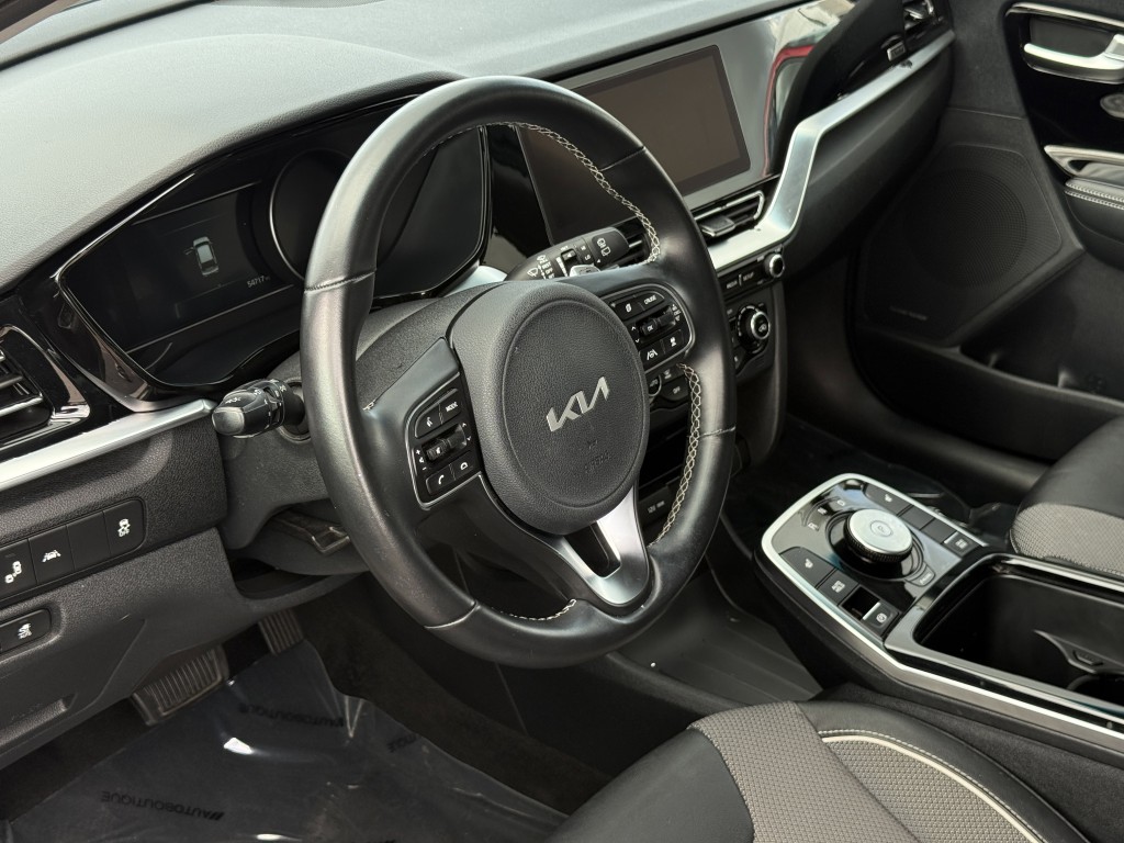 2022 Kia Niro Image 13