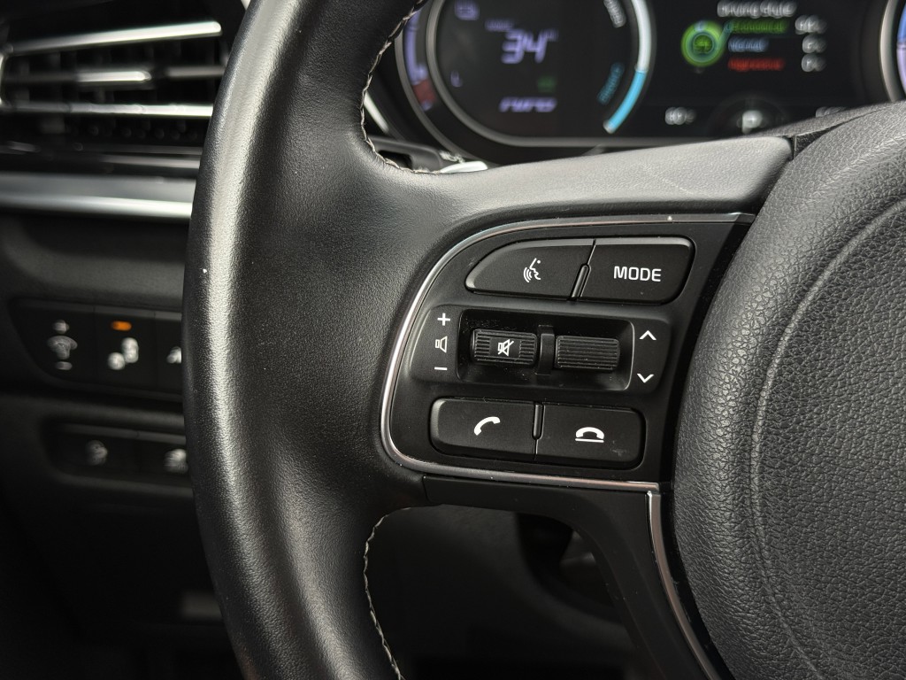 2022 Kia Niro Image 17