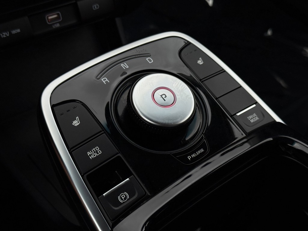 2022 Kia Niro Image 24