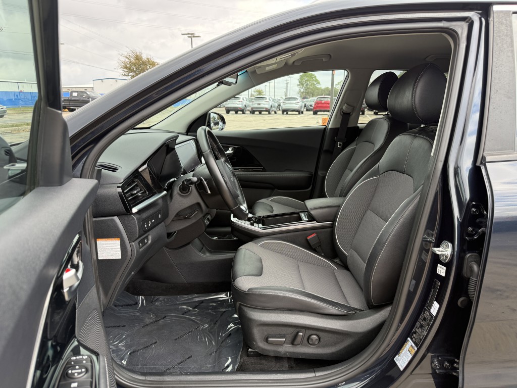 2022 Kia Niro Image 30