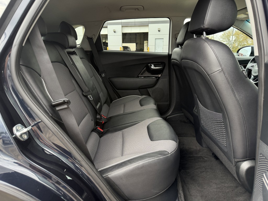 2022 Kia Niro Image 34