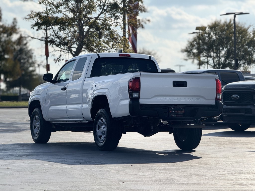 2022 Toyota Tacoma Image 8