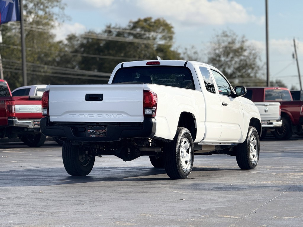 2022 Toyota Tacoma Image 9