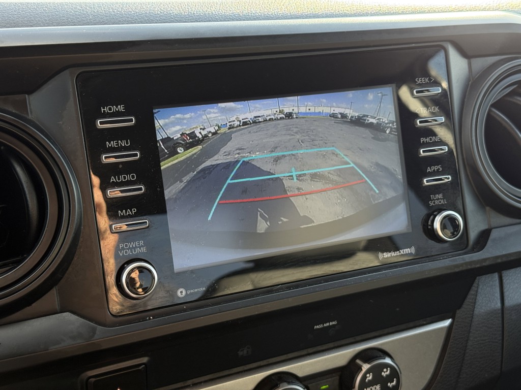 2022 Toyota Tacoma Image 21