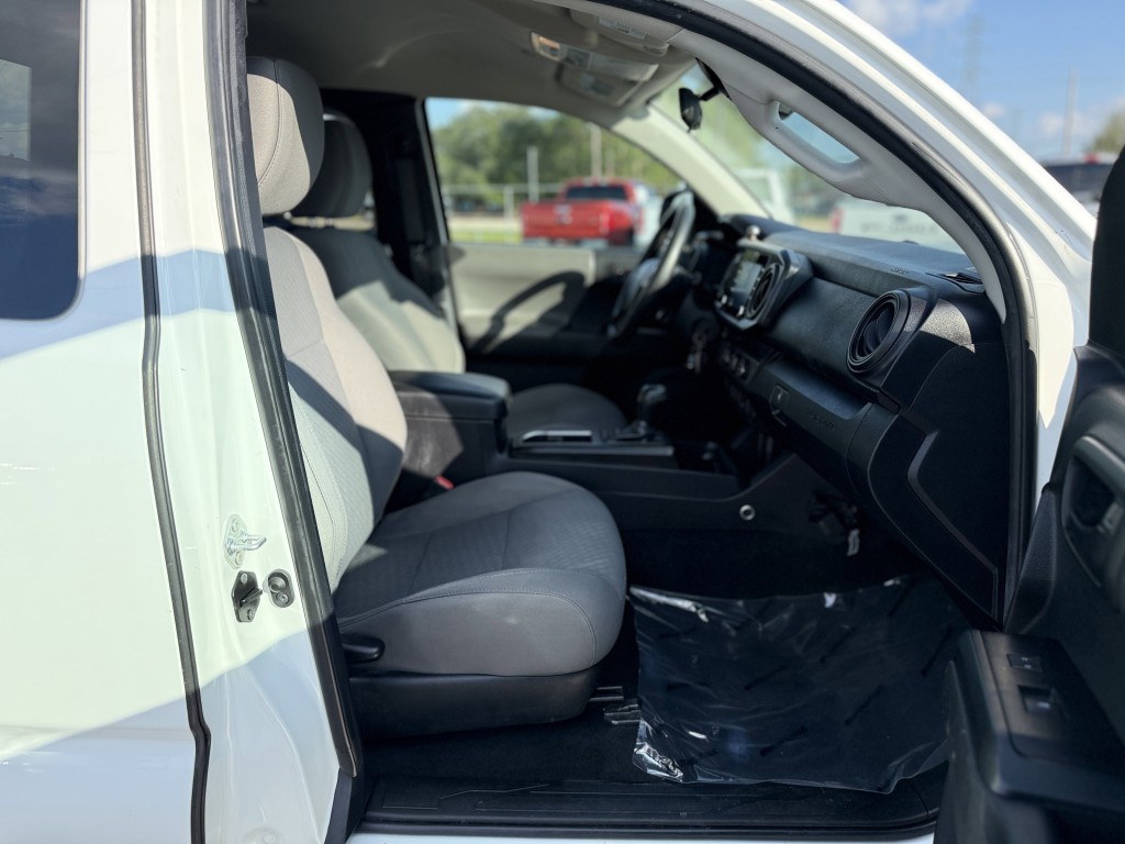 2022 Toyota Tacoma Image 23