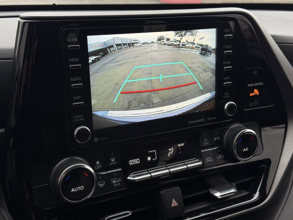 2022 Toyota Highlander Image 22