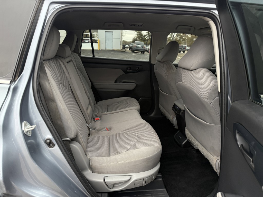 2022 Toyota Highlander Image 31