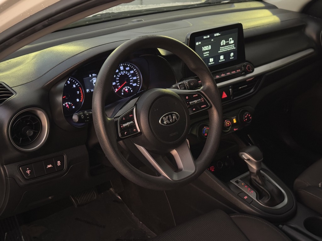 2021 Kia Forte Image 11