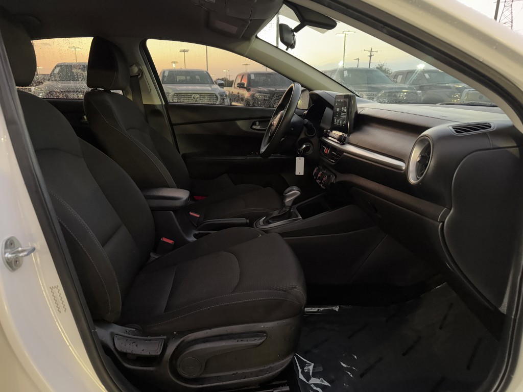 2021 Kia Forte Image 23