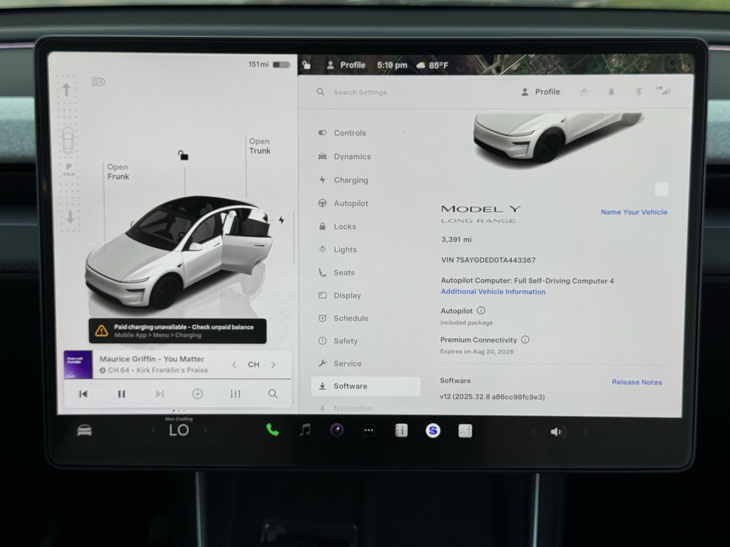 2026 Tesla Model Y Image 19