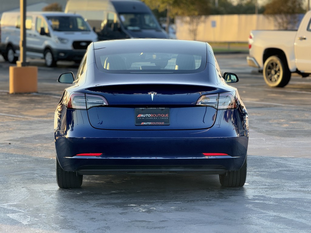 2019 Tesla Model 3 Image 7
