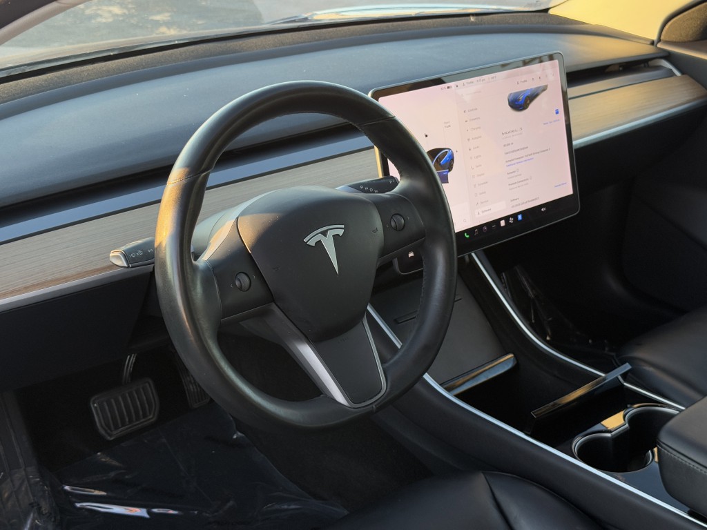 2019 Tesla Model 3 Image 12