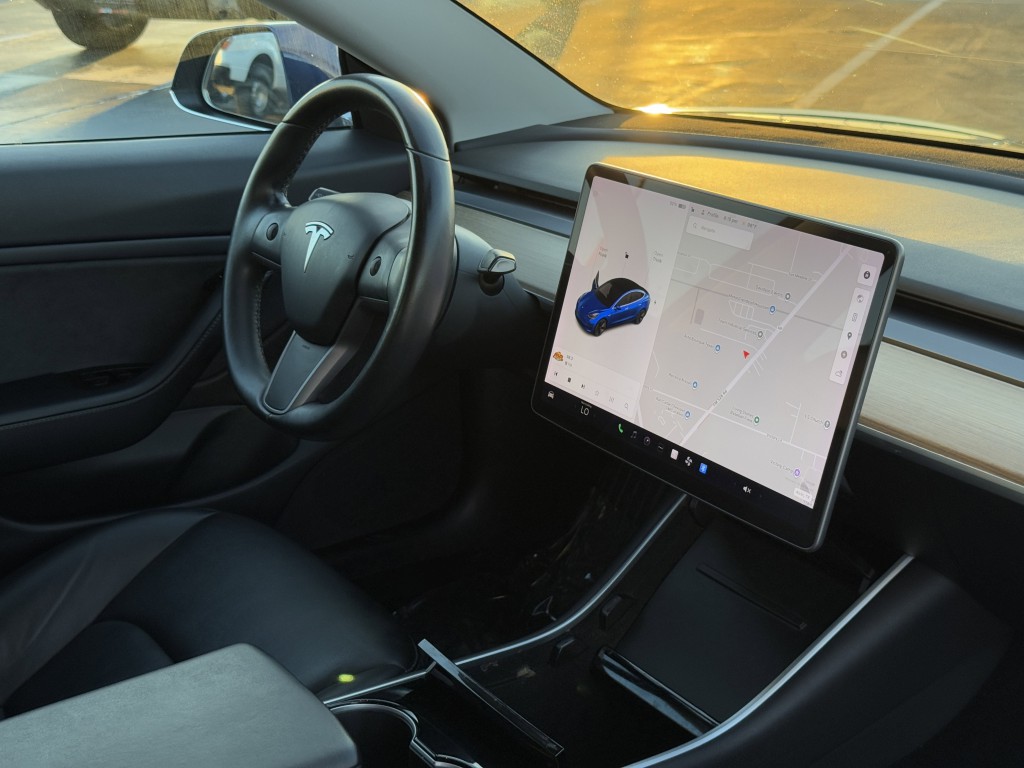 2019 Tesla Model 3 Image 13
