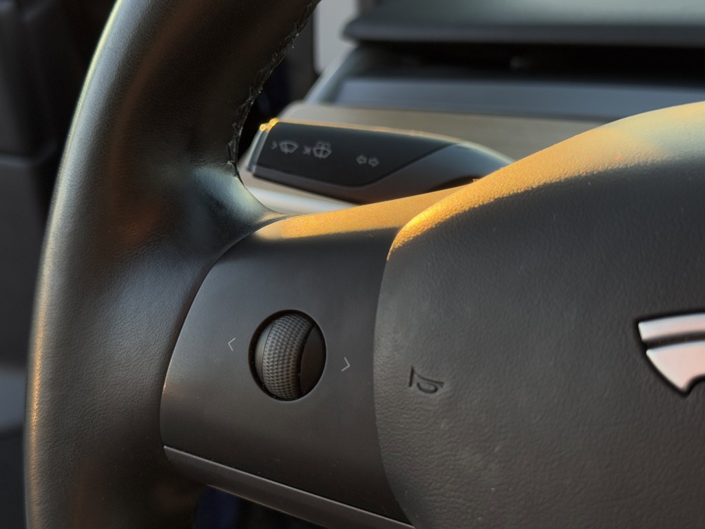 2019 Tesla Model 3 Image 16