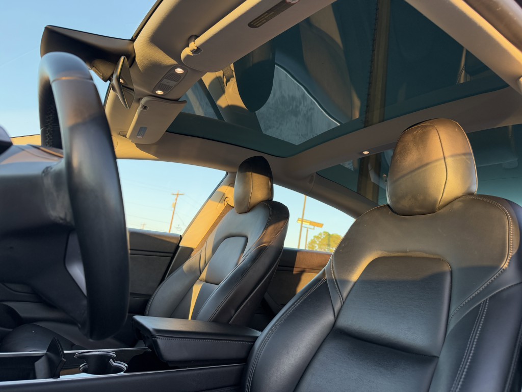 2019 Tesla Model 3 Image 25