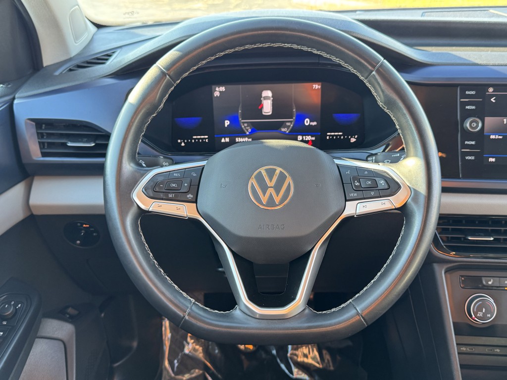 2022 Volkswagen Taos Image 15