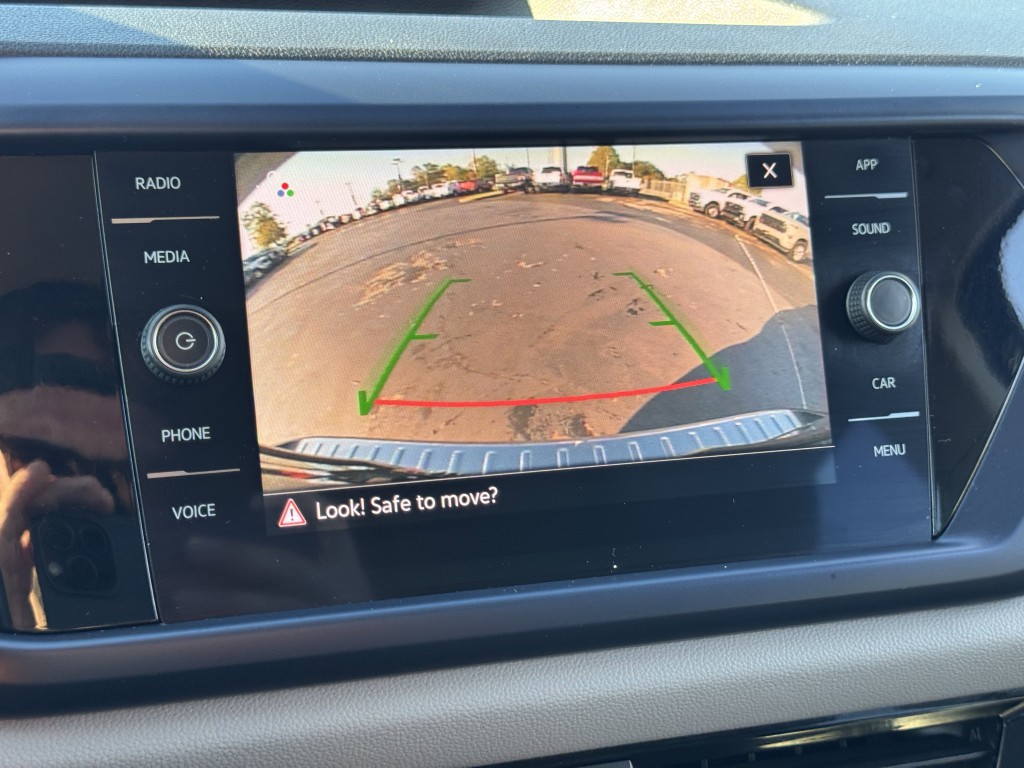 2022 Volkswagen Taos Image 20