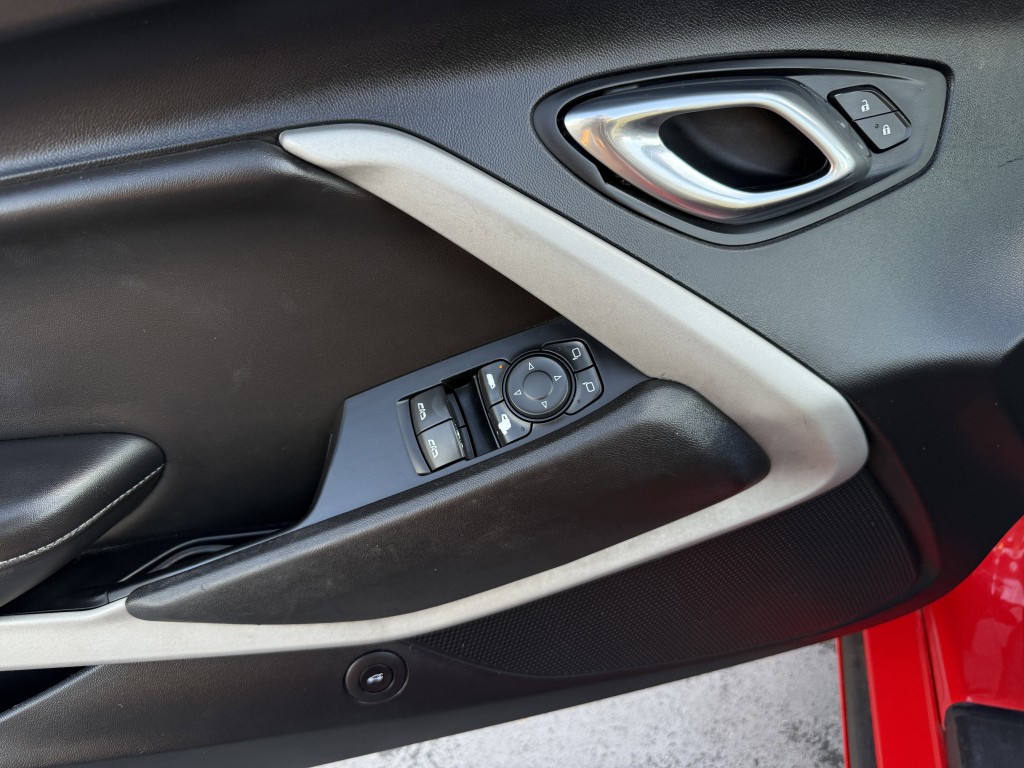 2020 Chevrolet Camaro Image 23