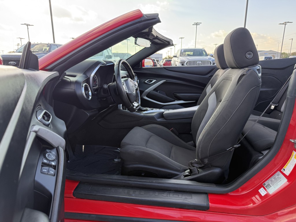 2020 Chevrolet Camaro Image 24