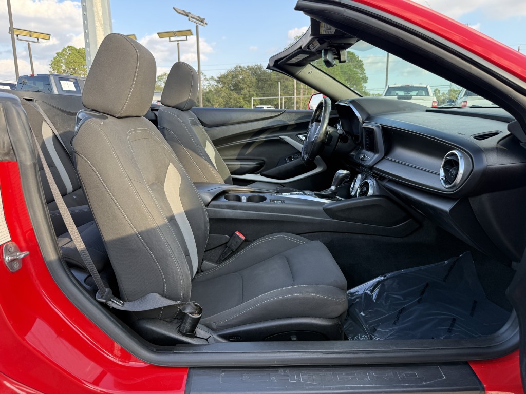 2020 Chevrolet Camaro Image 25